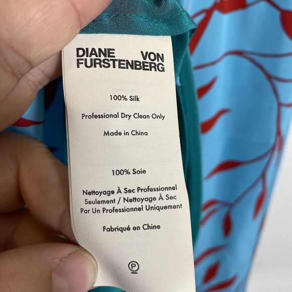 DIANE von FURSTENBERG Side Slit Blouse 100% Silk Size 12 Shelton Marine Jade - Picture 11 of 14